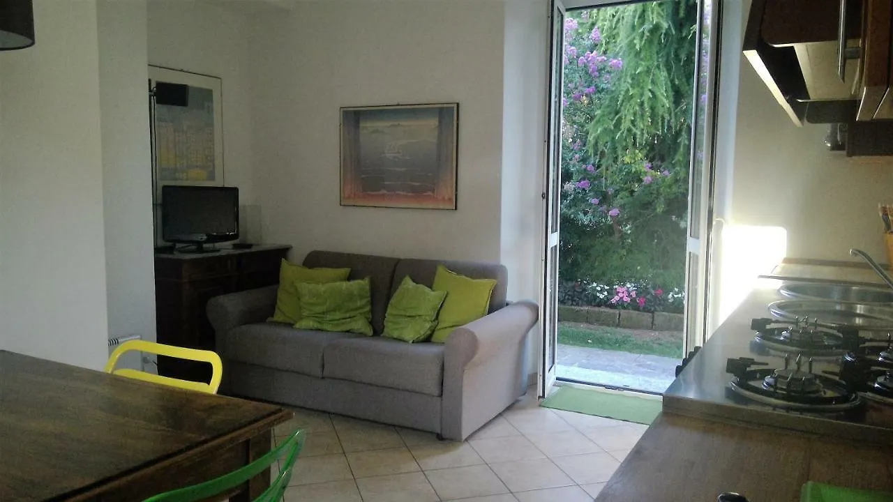 All'Ombra Dei Tassi Mandello del Lario Ferienhaus